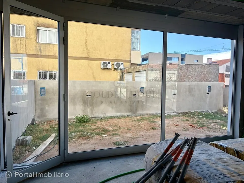 Shop for sale in Madalena
