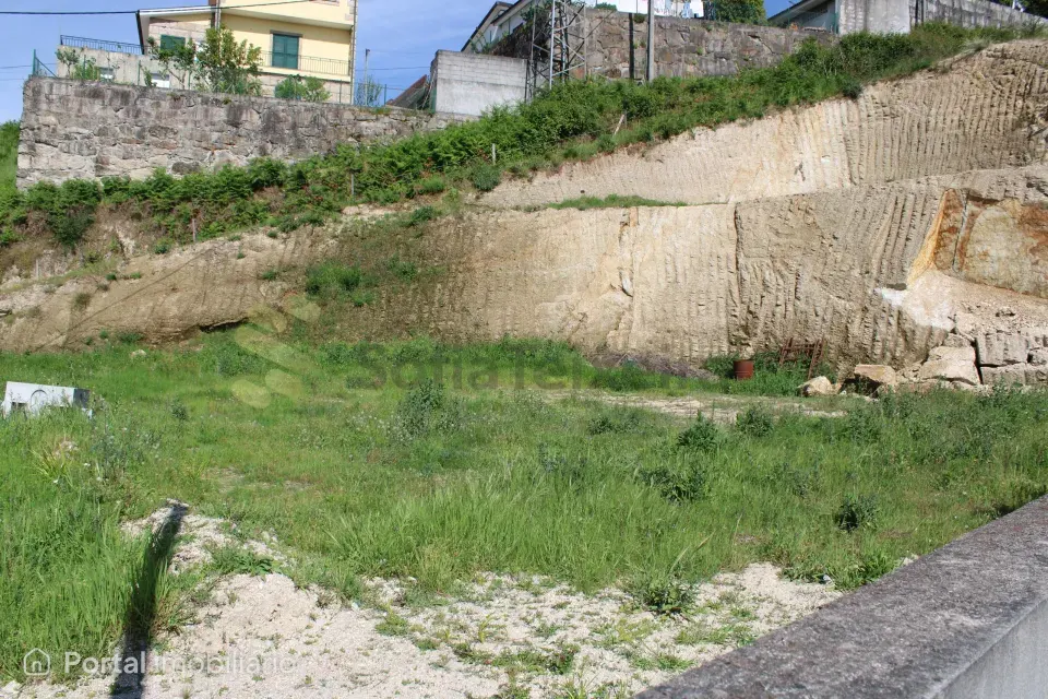 Land for sale in Marco de Canaveses