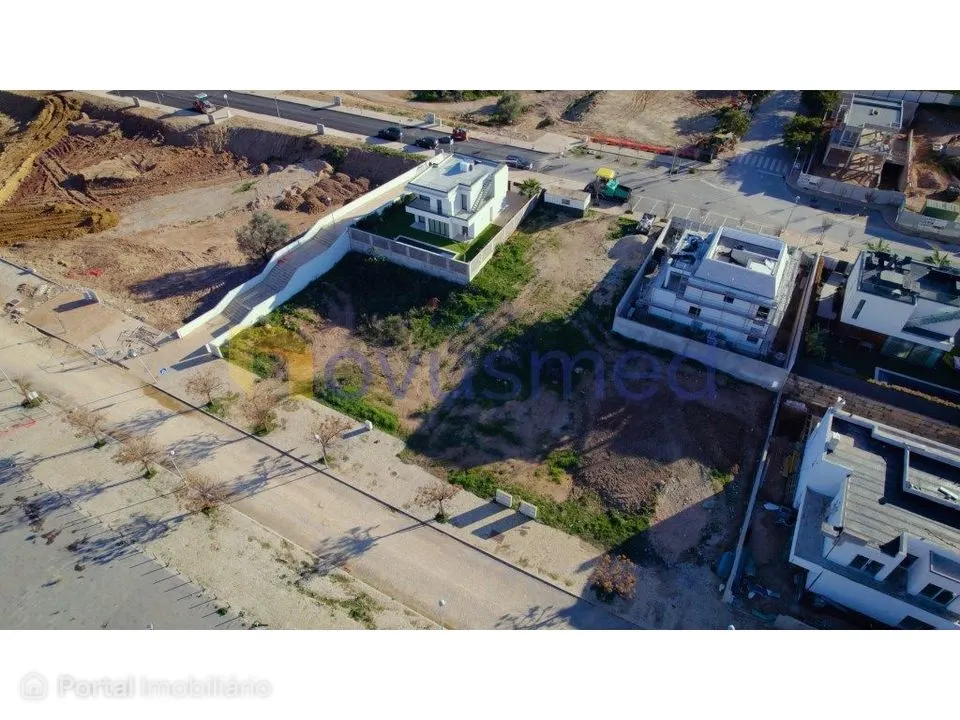 Lote de terreno com projeto aprovado para Moradia de Luxo na Marina...
