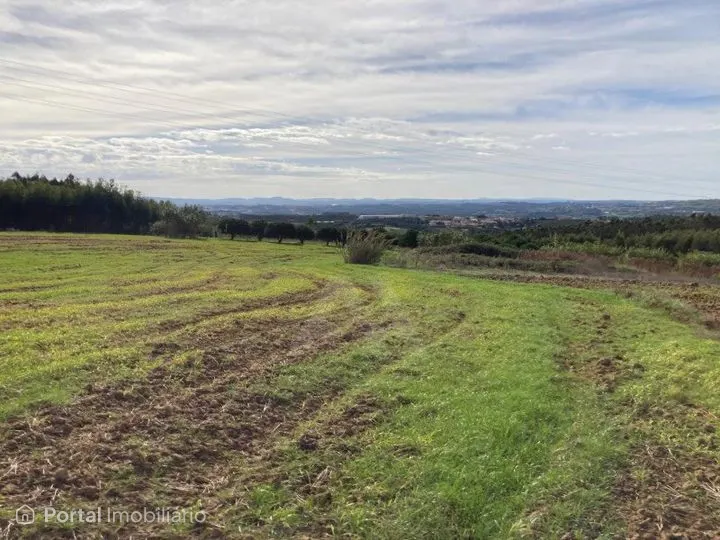 Terreno à venda em Lourinhã