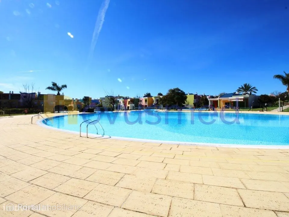 Apartamento T2 piscina e parqueamento, Marina de Albufeira