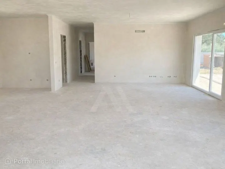 3-bedroom house for sale in Caldas da Rainha