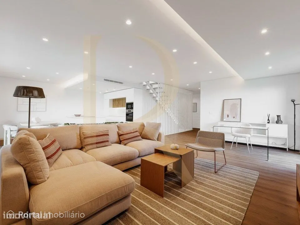 Moradia geminada T3 nova com garagem, piscina em Foros de Amora