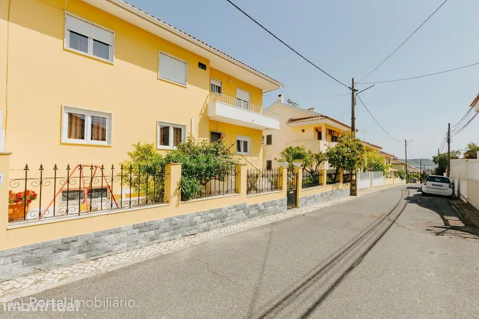 4-bedroom house for sale in Santo Antão e São Julião do Tojal
