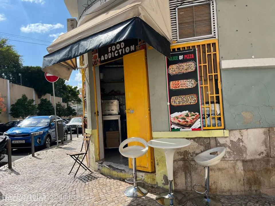 Shop for sale in Areeiro