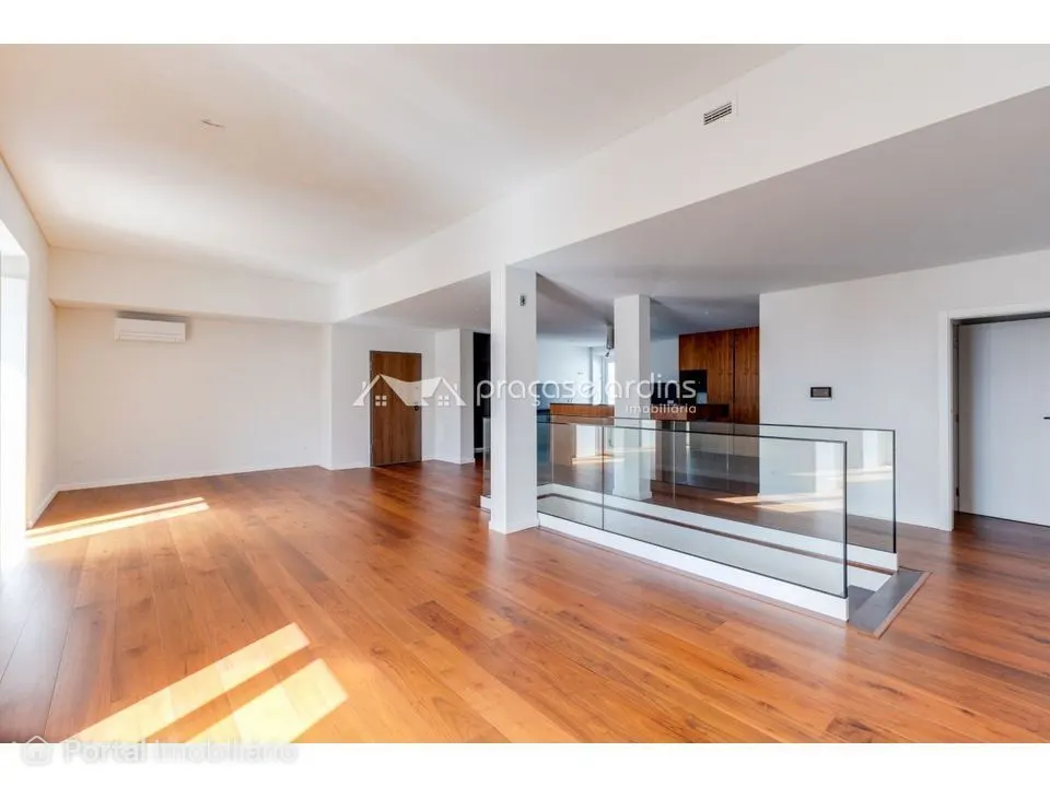 4-bedroom apartment for sale in Leiria, Pousos, Barreira e Cortes
