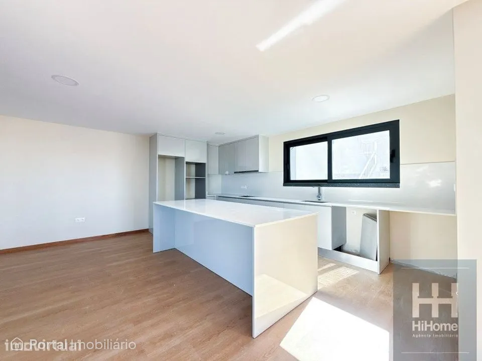 Apartamento T2 Novo com Vista Mar Edifício Bela Vista, Funchal