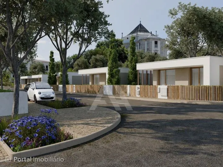 Moradia T3 nova, localizada numa zona bastante calma, em pleno coração do Oeste