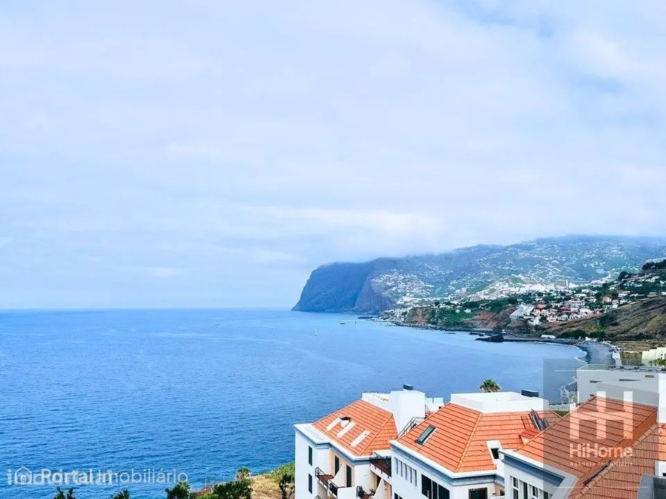 Penthouse T4 com terraços panorâmicos | São Martinho, Funchal
