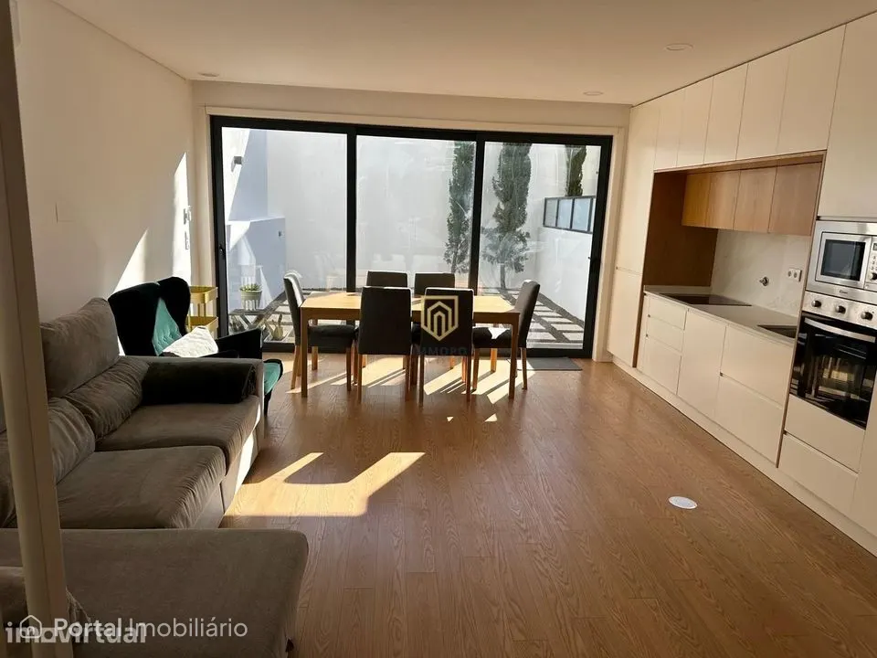 Moradia T4 para venda em Ramalde