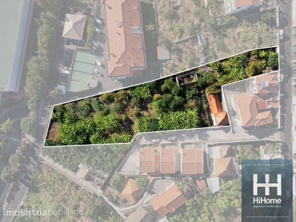 Terreno com 2.890 m2 em São Roque, Funchal