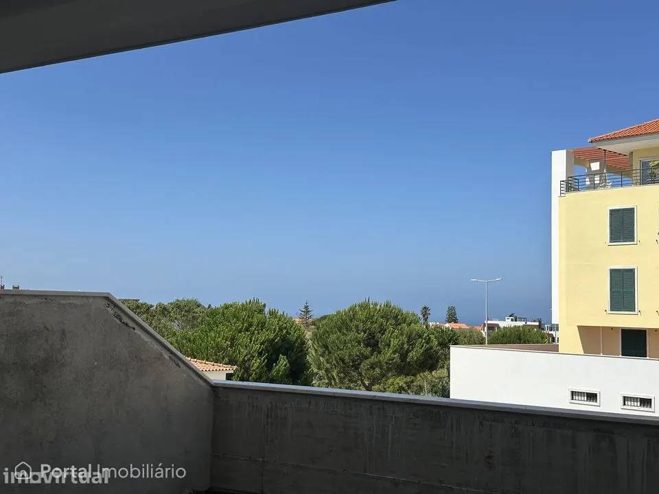 Apartamento T3 NOVO, com vista de mar, na Ericeira