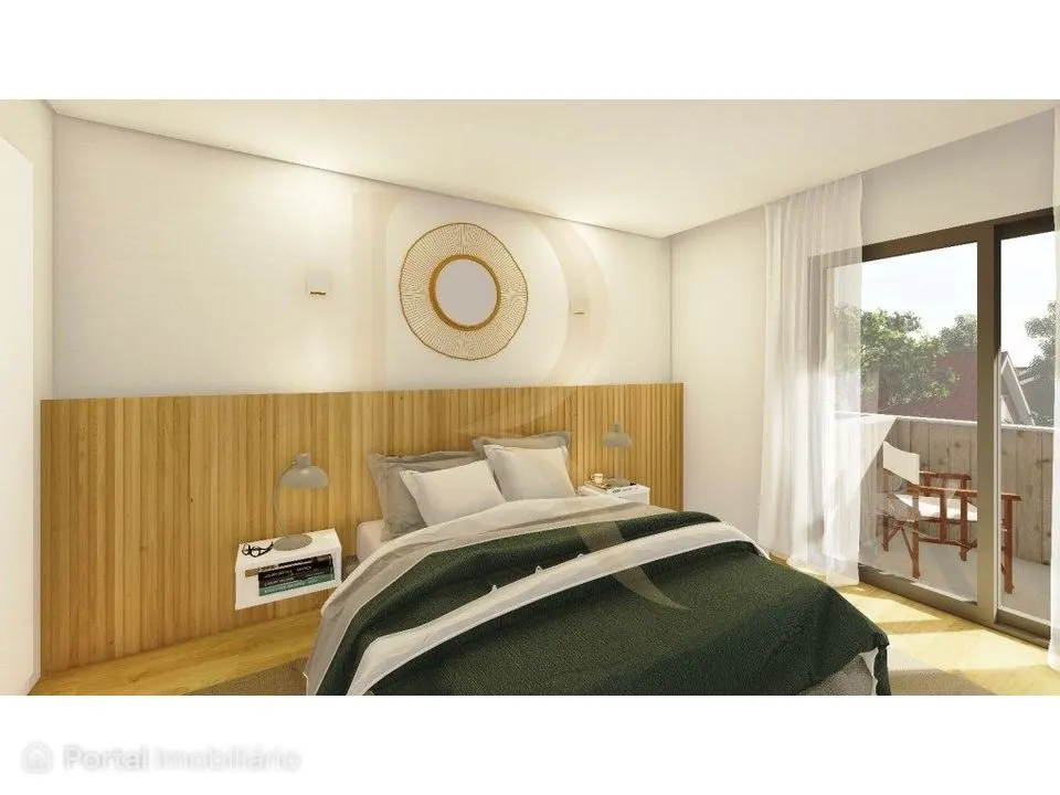 Apartamento novo T2+1 com varanda e sótão na Quinta do Conde