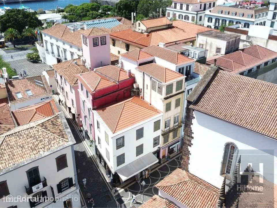 2 Prédios no coração do Funchal