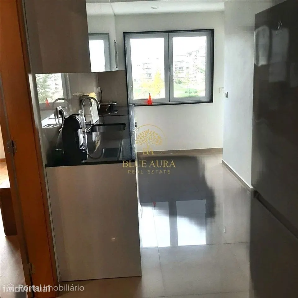 Apartamento T4 Totalmente Remodelado e Mobilado