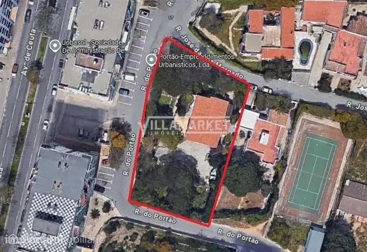 Terreno com 1500 m2 para construção de 46 apartamentos situado a 400 m