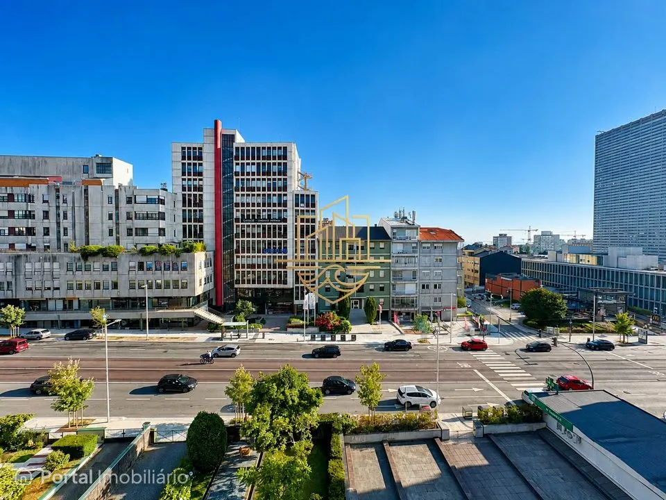 3-bedroom apartment for sale in Ramalde