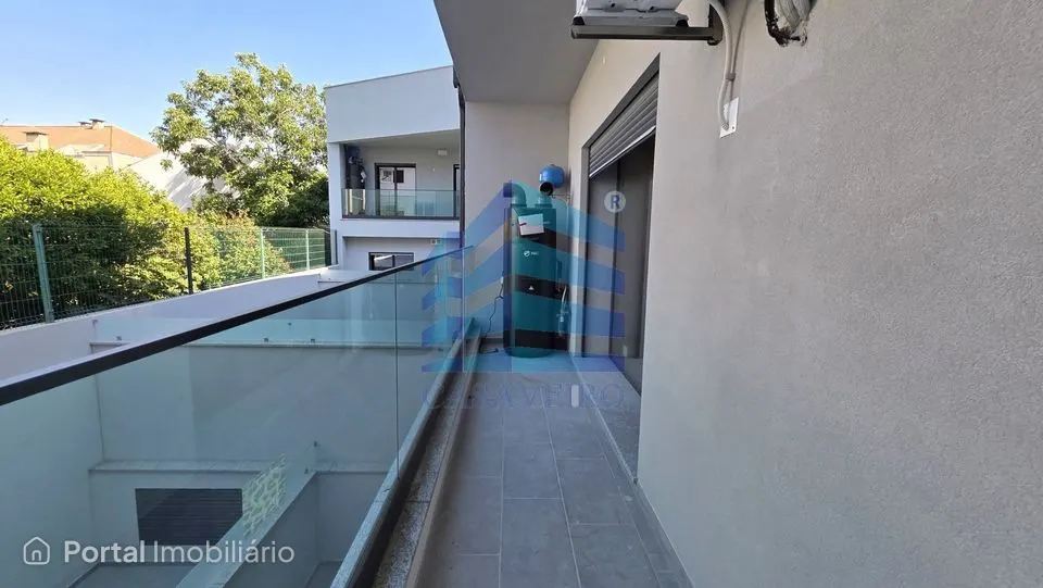 Apartamento T2 com varanda