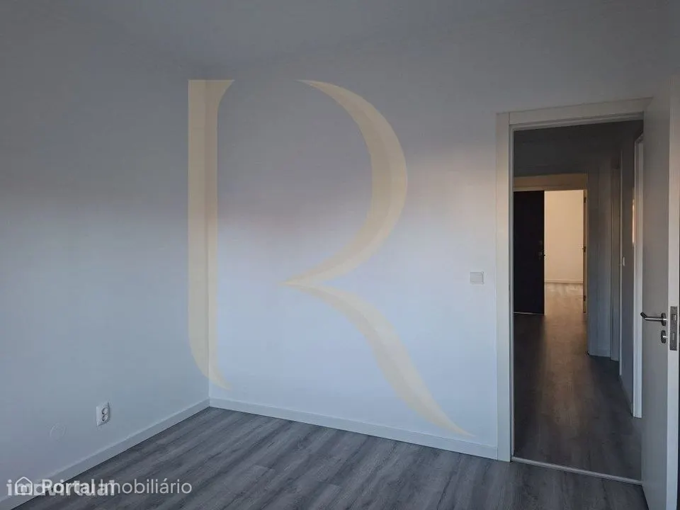Apartamento T3 em rés -do-chão na Quinta do Conde