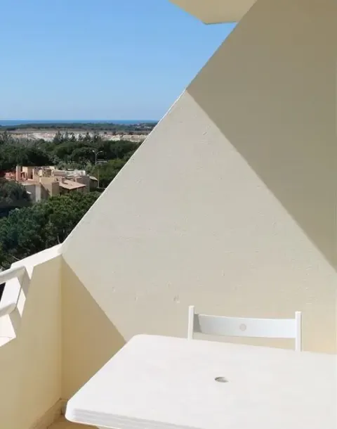 T0 mobilado com varanda em Vilamoura - Mourasuites