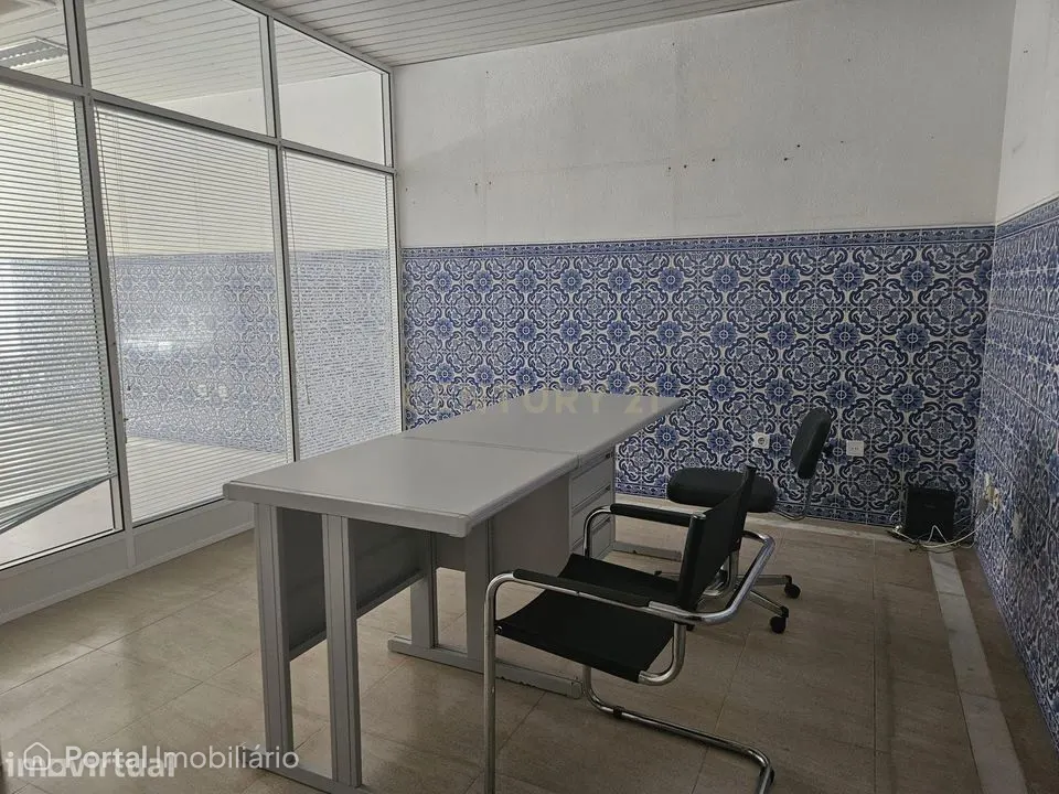Loja para Arrendamento em Belém – 175 m2 (2 Pisos)