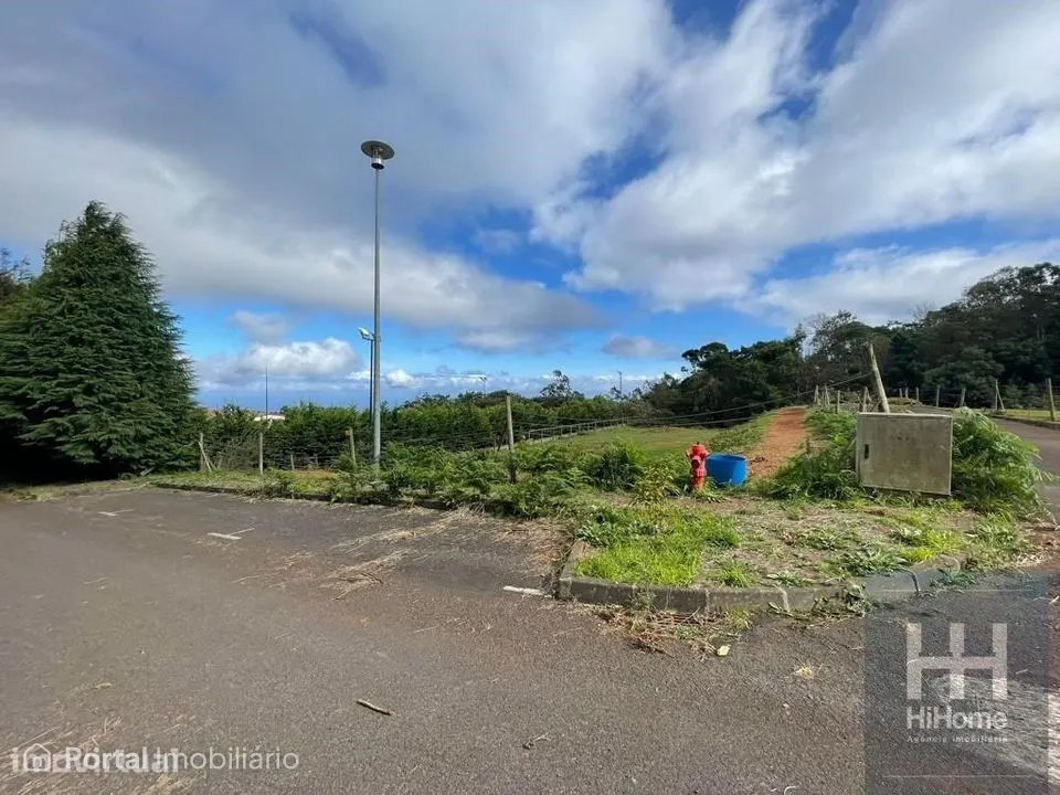Land for sale in Santo António da Serra