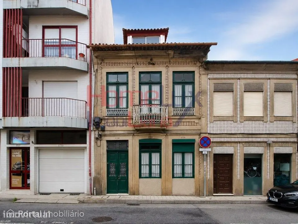 Prédio Habitacional em Costa Cabral, Porto