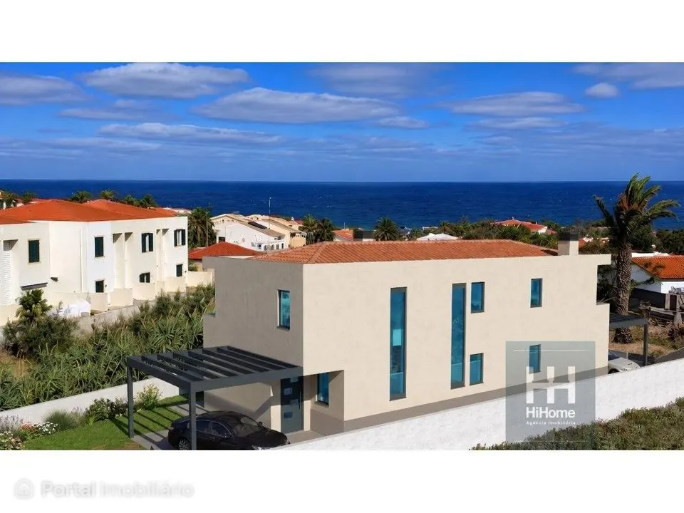 Moradias Geminadas T3 de Arquitetura Moderna | Porto Santo