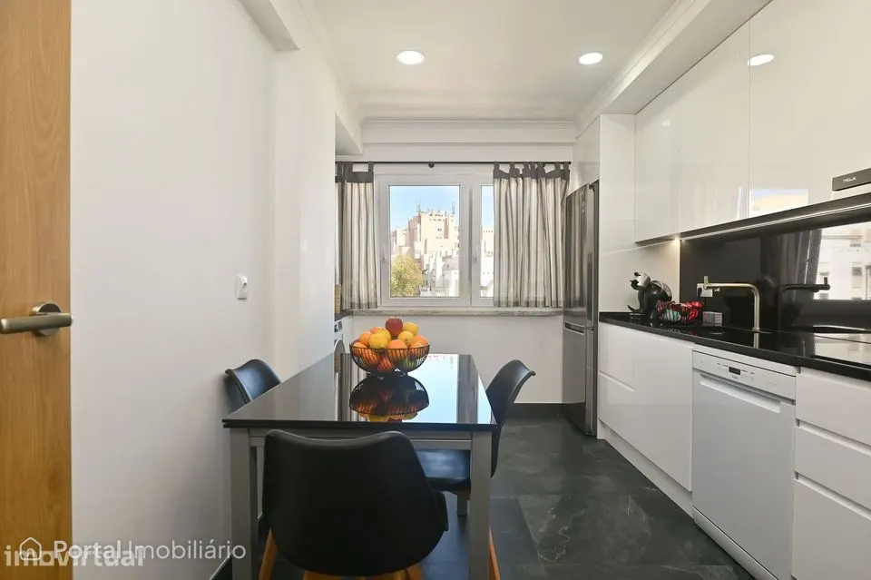 T2 totalmente remodelado na Rinchoa | 91 m² | Vista Serra de Sintra