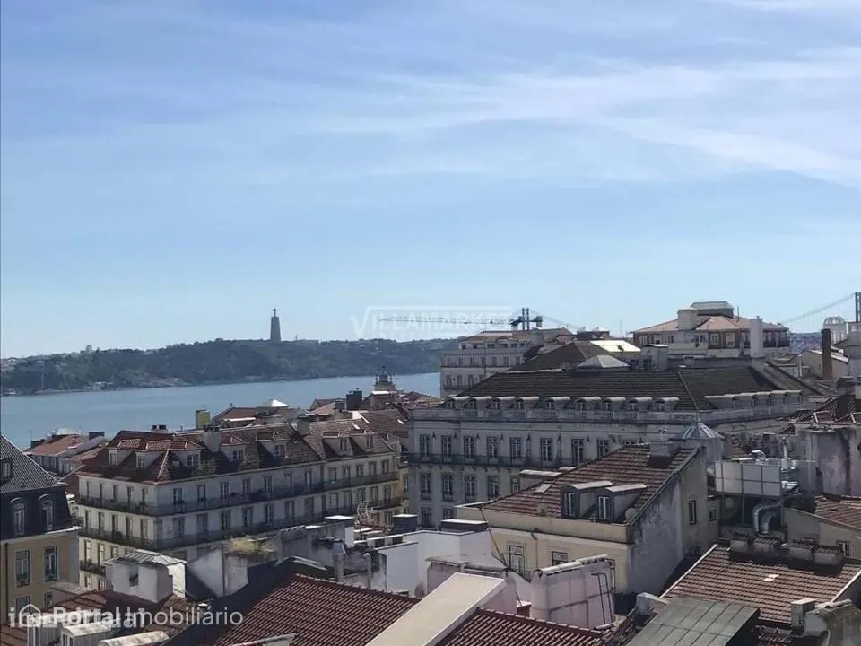 Escritório da banca com 44 m2 inserido no 6º andar de um edifício loca