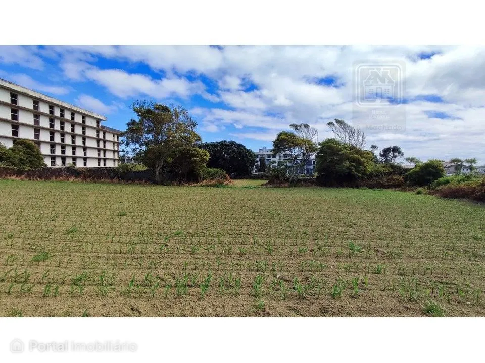 VENDA de TERRENO com potencial para construção - São José, Ponta De...