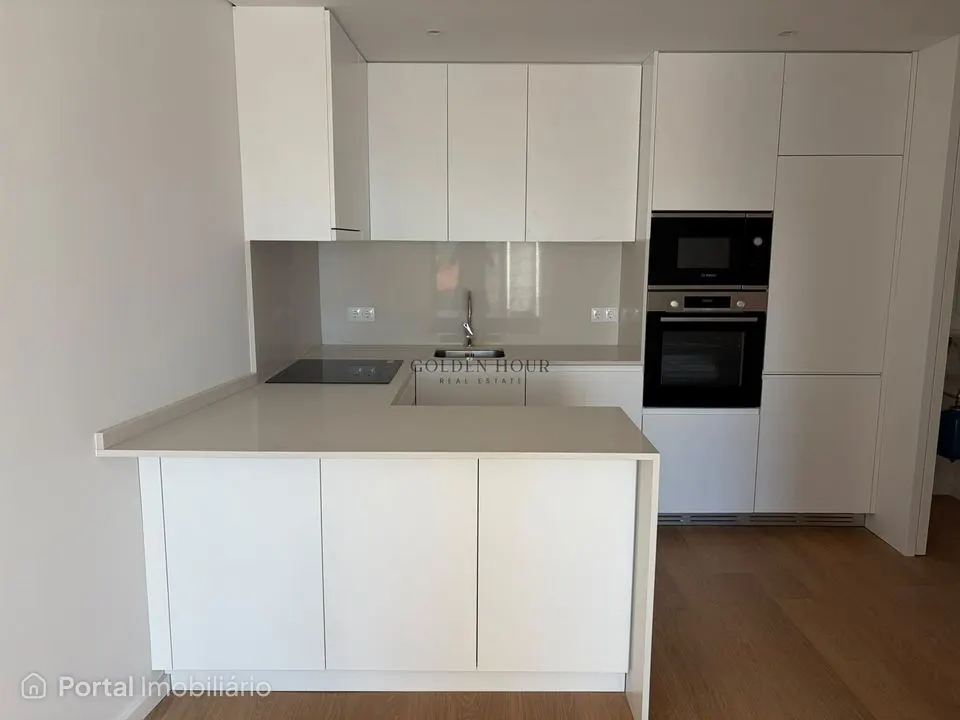 2-bedroom apartment for sale in Vila Nova de Gaia