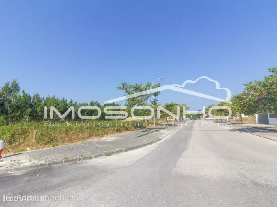 Lote de terreno para construção de moradia isolada