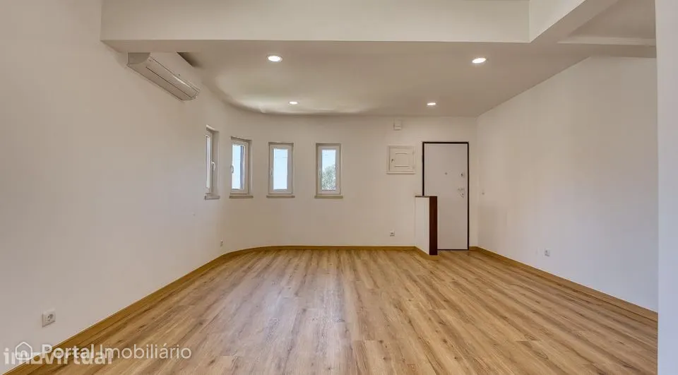 Moradia T3 de Arquitetura Contemporânea em Cascais