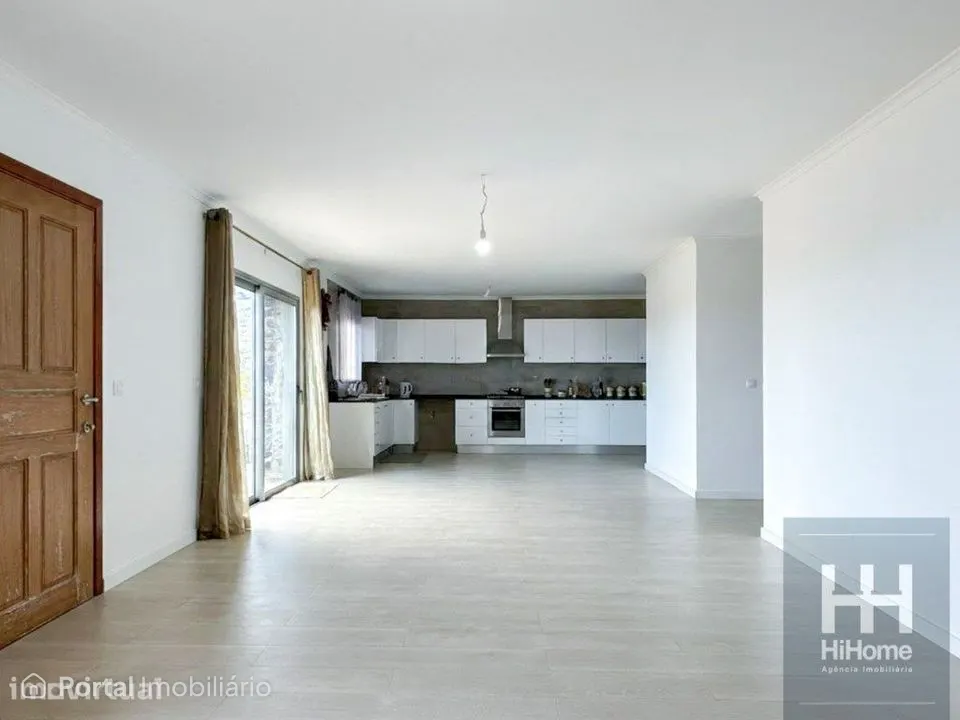 Moradia geminada T3 +1 em São Roque - Funchal