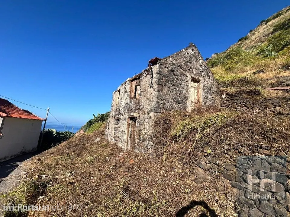 Terreno com 2581m2 | Madalena do Mar, Ponta do Sol