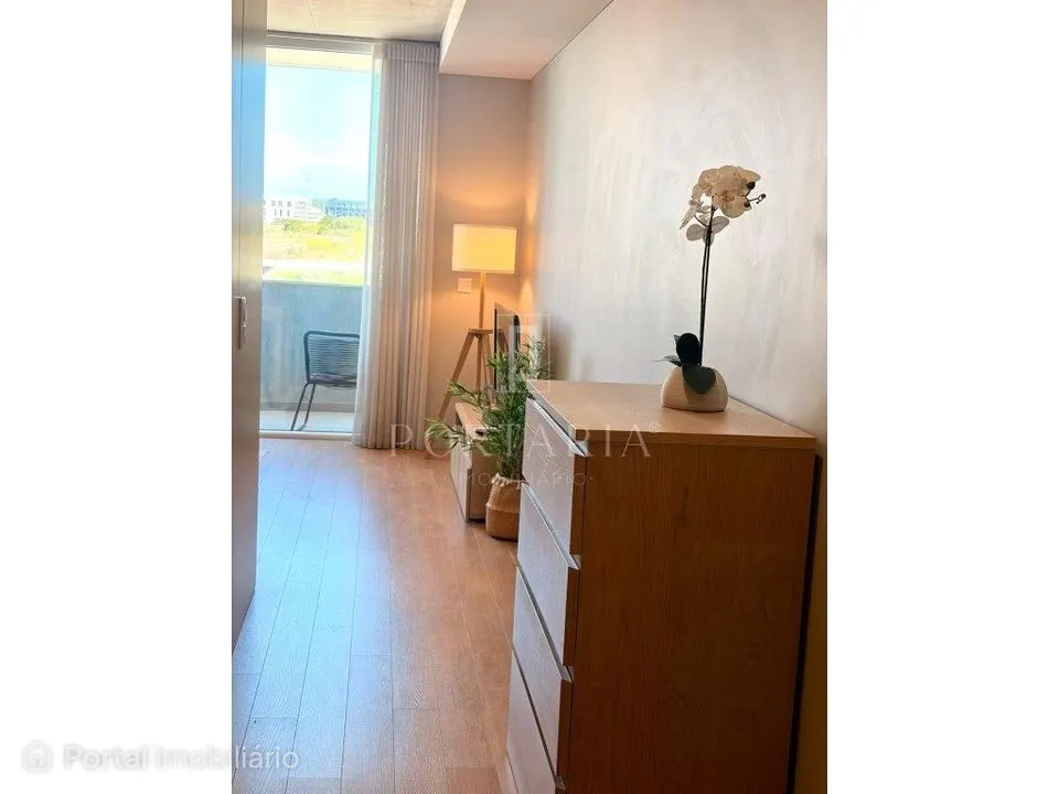 Apartamento T0+1 mobilado e equipado no centro de Aveiro