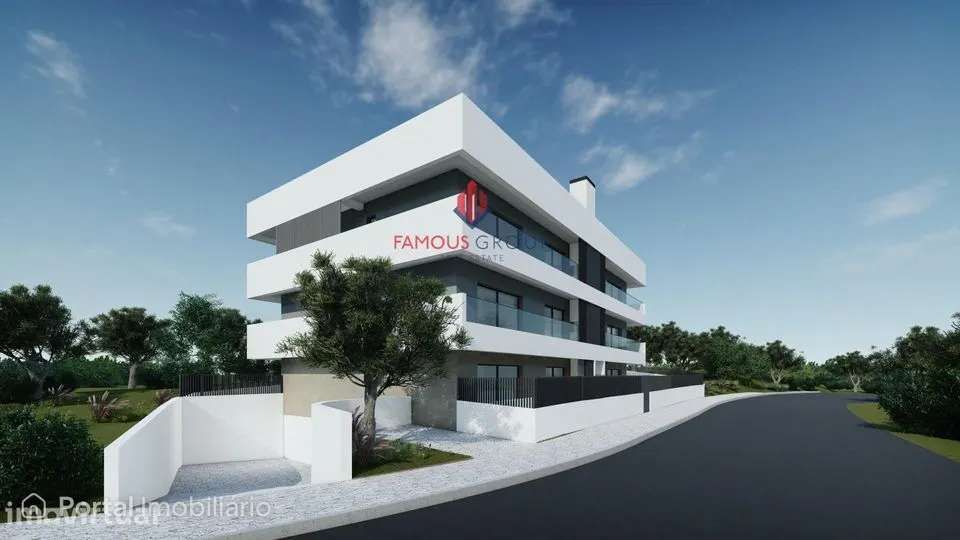 Apartamento T3 em Portimão com garagem Box e quintal