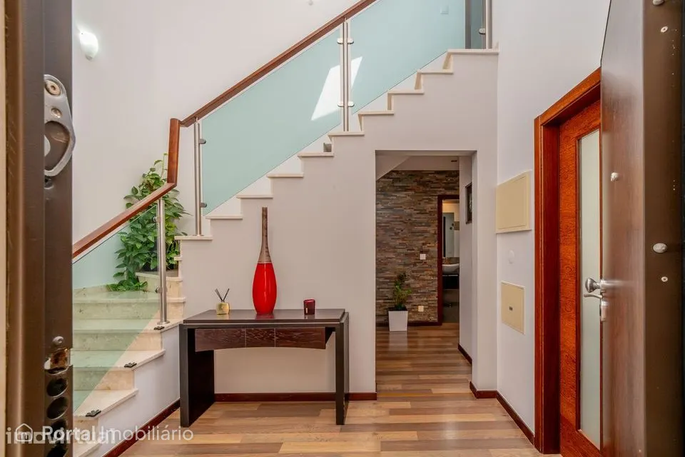 2-bedroom apartment for sale in Silveira