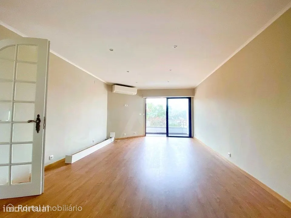 Apartamento T4 Duplex remodelado com vista mar, varandas e terraço ...