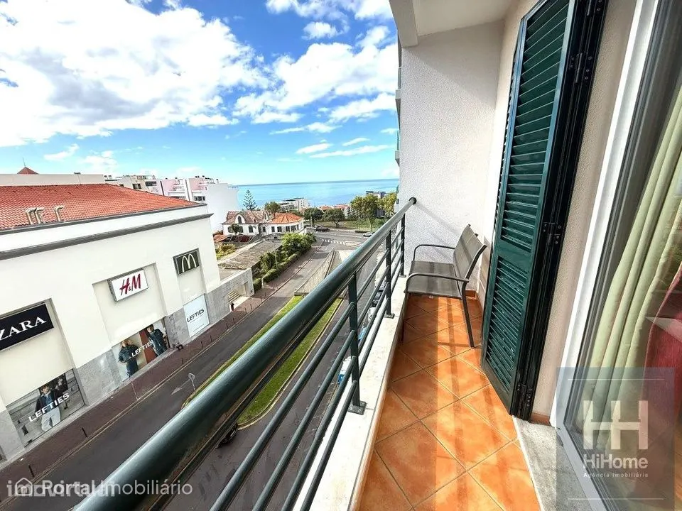 Arrenda-se Apartamento T2 Mobilado e Equipado junto ao Fórum Madeira