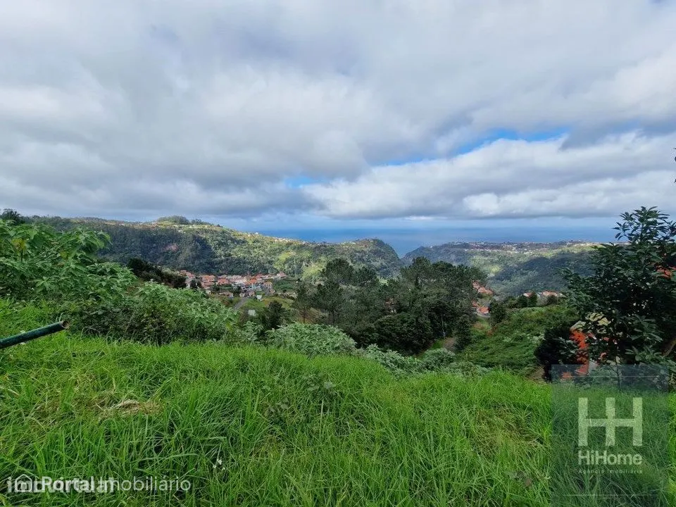 Terreno com Vista Mar e Serra - Santana, Madeira