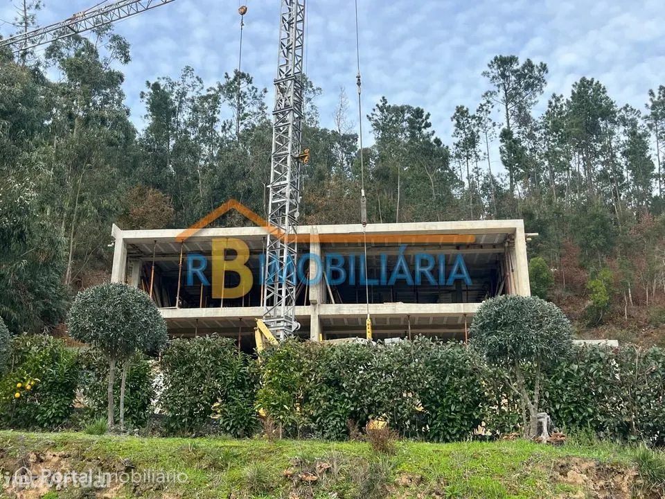 Moradia T3 nova em Amilo, Santa Eulália