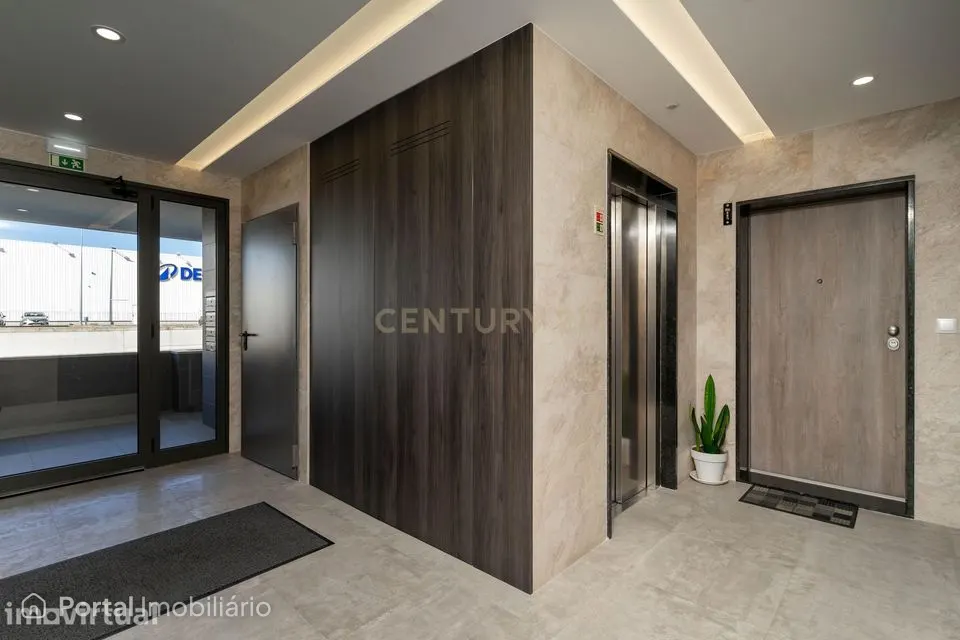 Apartamento T4 - Montijo