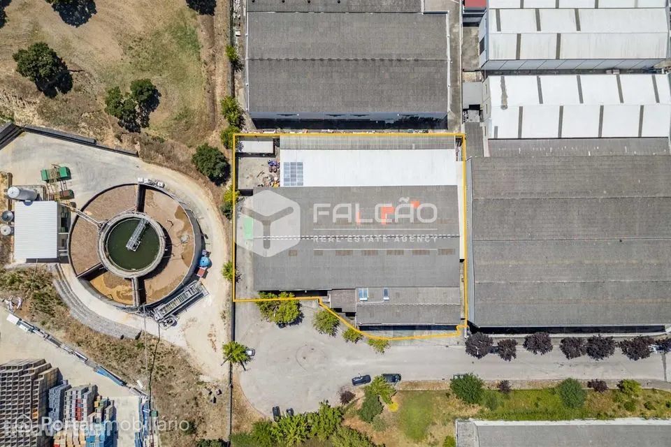 Warehouse for rent in Romeira e Várzea