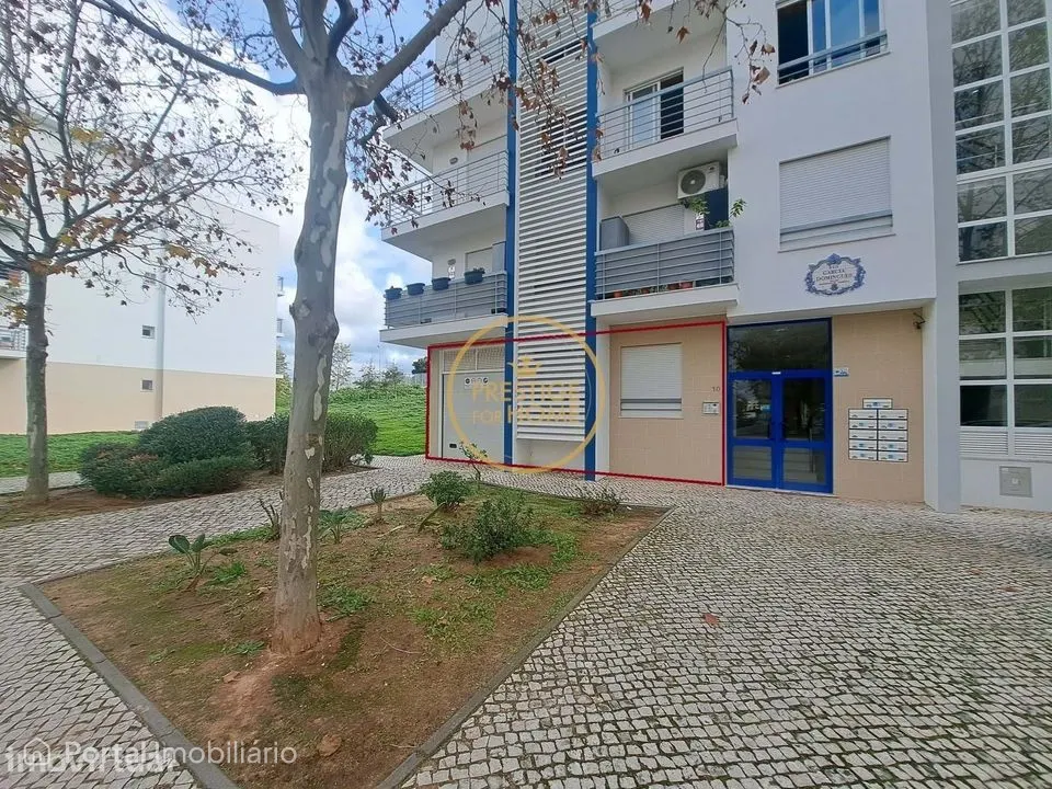 Apartamento T2 na Quinta de Betunes R/C com GARAGEM e uma área de 148