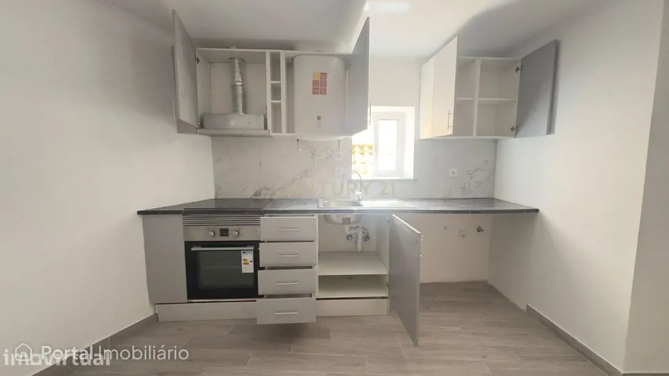 T1 totalmente remodelado no Rio Seco, Ajuda – Lisboa