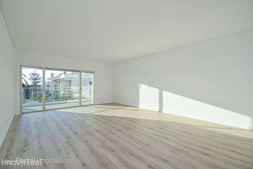 Apartamento T3 em Empreendimento Varandas da Torre em Carcavelos (Nova