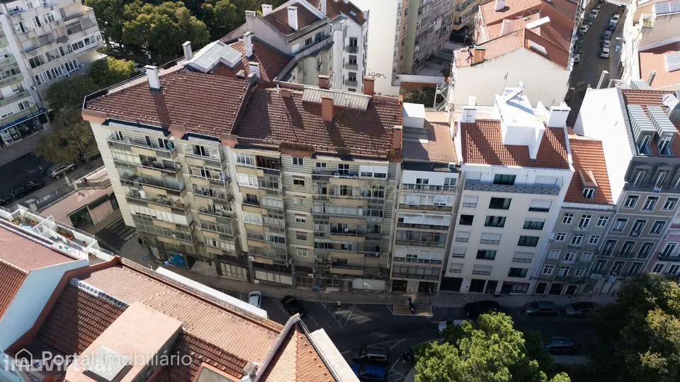 T2 em Arroios com Estacionamento e Arrecadação - Viva Lisboa com toda