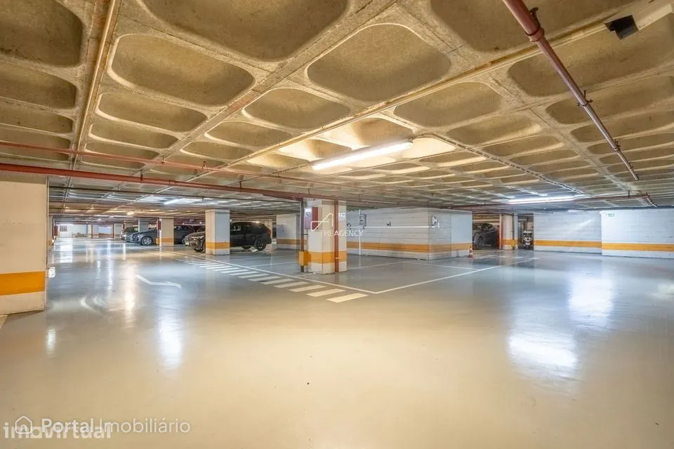 3 Lugares de Estacionamento – Avenida da Liberdade, Lisboa